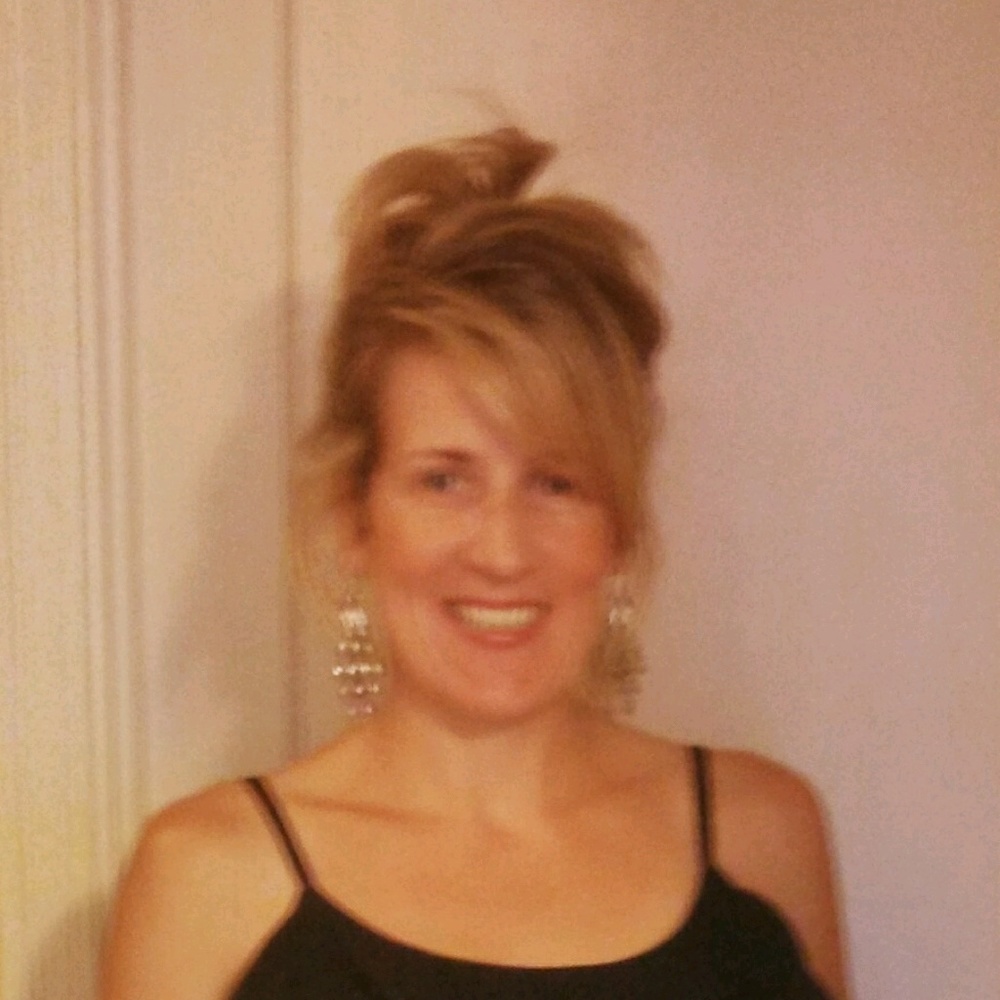 Meet your Posher, Adrianna